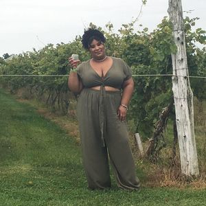 Meet your Posher, Diamond